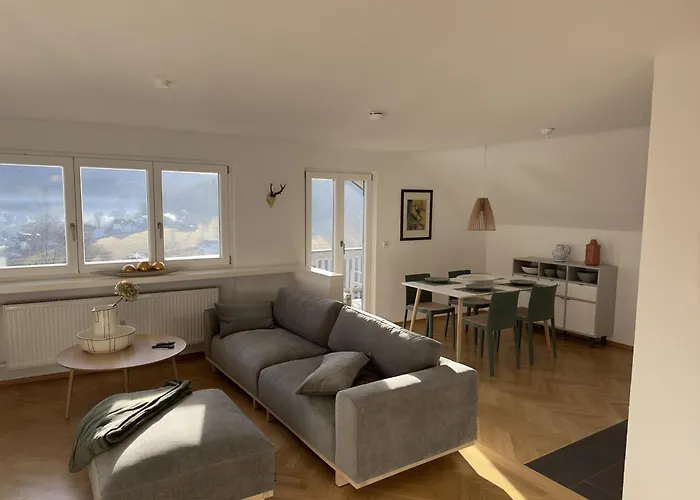 Auerer Retreat 弗劳埃瑙